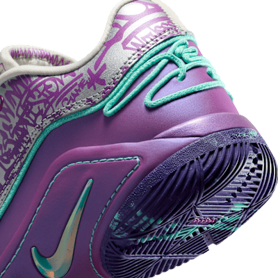 Tenis de básquetbol para niños grandes LeBron XXII