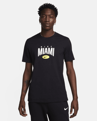 Женская футболка Nike Sportswear