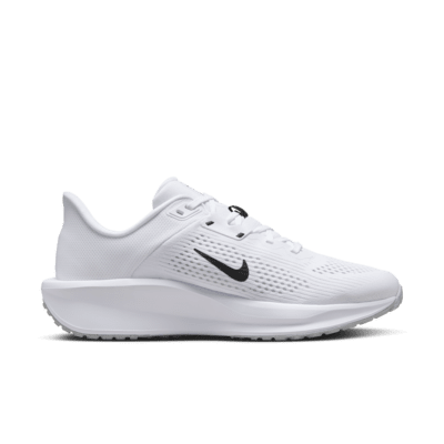 Tenis de correr en pavimento para mujer Nike Quest 6