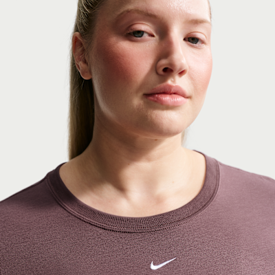 Nike Sportswear Chill Knit Women's Cropped T-Shirt (Plus Size)