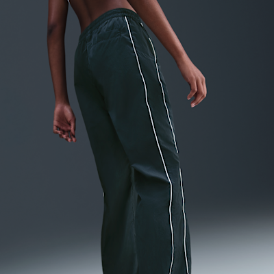Nike Windrunner Webhose mit offenem Saum und hohem Taillenbund (Damen)