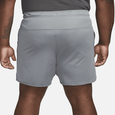 Shorts versátiles sin forro Dri-FIT de 18 cm para hombre Nike Totality