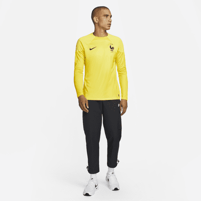 FFF 2022/23 Stadium Goalkeeper Men's Nike Dri-FIT Football Shirt. Nike CH