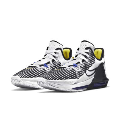 LeBron Witness 6 EP Basketball Shoes