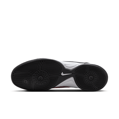 Nike Total 90 Men's Shoes