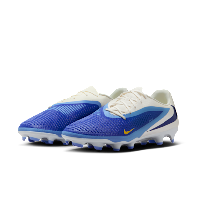 Nike Phantom 6 Low Academy Multi-Ground Football Boot