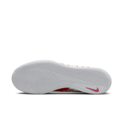 Nike Mercurial Vapor 15 Club Indoor/Court Low-Top Soccer Shoes