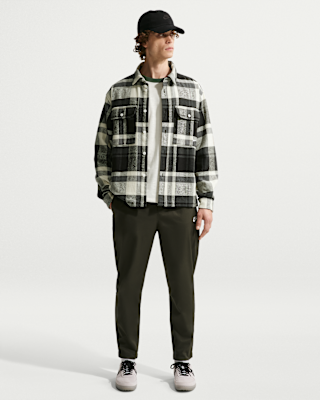 Мужские  Nike Club Woven Tapered Pants