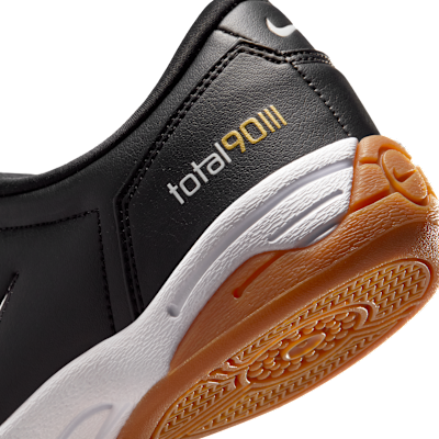 รองเท้าผู้หญิง Nike Total 90