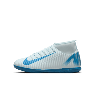 Tacos de fútbol IC de corte high para niños de preescolar y grandes Nike Jr. Mercurial Superfly 10 Club