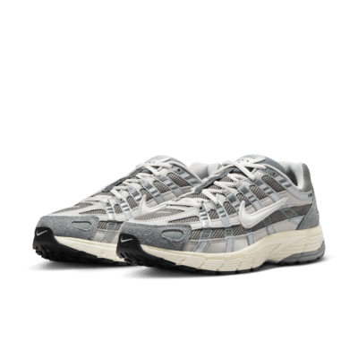 Chaussure Nike P-6000