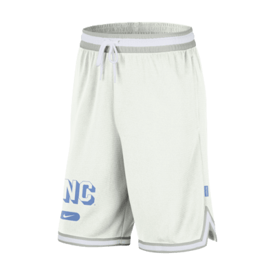 Shorts universitarios Nike Dri-FIT para hombre UNC DNA 3.0