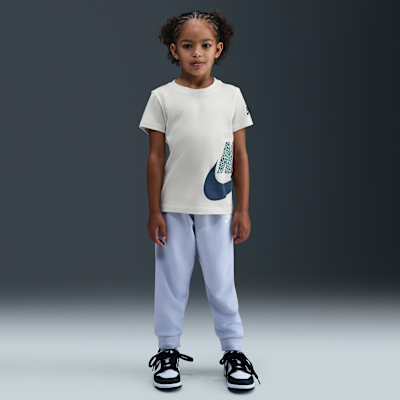 T-shirt con grafica Nike Wild Warmth – Bambino/a