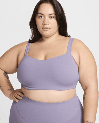 Женские  Nike Zenvy Strappy Light-Support Padded Sports Bra (Plus Size)