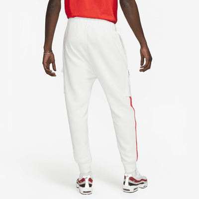 Nike Air Men's Fleece Cargo Trousers. Nike HU