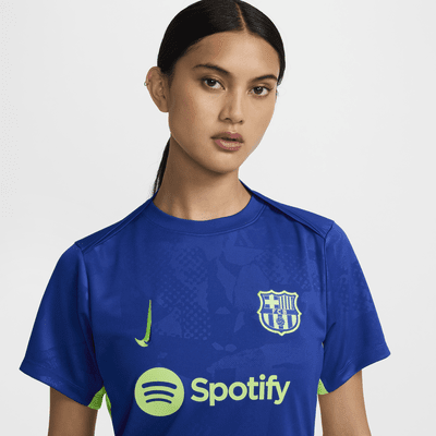 Playera de fútbol Nike Dri-FIT para antes del partido para mujer FC Barcelona Academy Pro Third