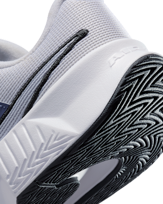 Nike GP Challenge Pro