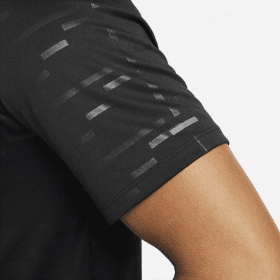 Nike Dri-FIT UV Run Division Miler Men's Embossed Short-Sleeve Running Top