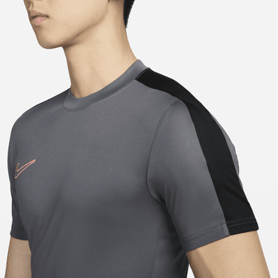 Nike Dri-FIT Academy 男款短袖足球上衣