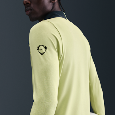 Playera de entrenamiento de fútbol  Dri-FIT para hombre Nike Strike