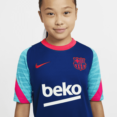 FC Barcelona Strike Older Kids' Short-Sleeve Football Top. Nike NL