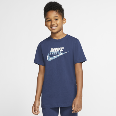 Nike Sportswear Older Kids' (Boys') T-Shirt. Nike IL