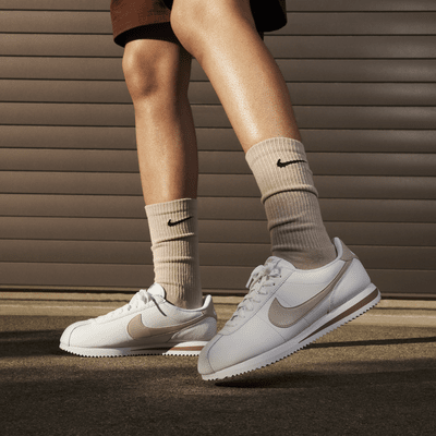 Nike cortez 2024 leather women