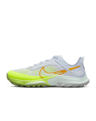 yellow nike running shoes mens