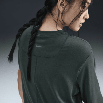 Nike One Relaxed Dri-FIT damestop met lange mouwen