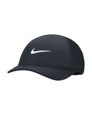 Reiziger Rood twee weken Nike AeroBill Featherlight Kids' Adjustable Hat. Nike.com