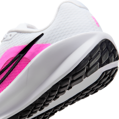 Tenis de correr en pavimento para mujer Nike Downshifter 13 (extraancho)