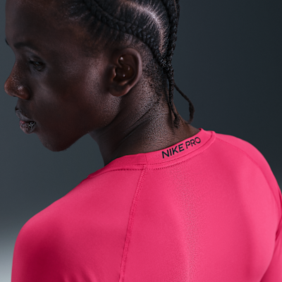 Nike Pro Dri-FIT Kurzarm-Fitness-Oberteil mit enger Passform für Herren