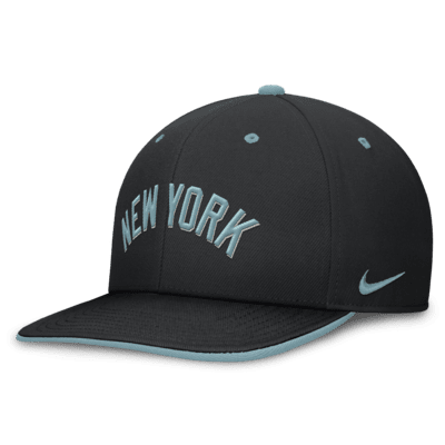 New York Yankees Pro Tech Script Men's Nike Dri-FIT MLB Adjustable Hat