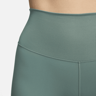 Shorts de ciclismo de tiro alto de 18 cm para mujer Nike One Rib