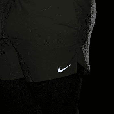 Shorts de correr Dri-FIT de 13 cm con forro de ropa interior para hombre Nike Stride