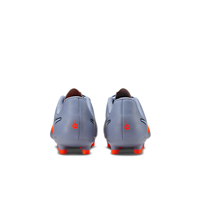 Tacos de fútbol para terrenos múltiples de corte low para niños de preescolar y grandes Nike Jr. Tiempo Legend 10 Club