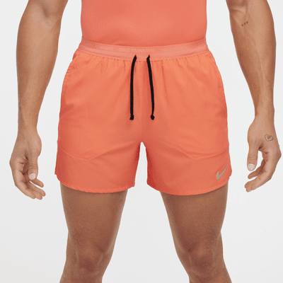 Nike Stride Dri-FIT løpeshorts med innershorts til herre (13 cm)