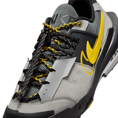 Nike Zegamadome x sacai Men's Shoes