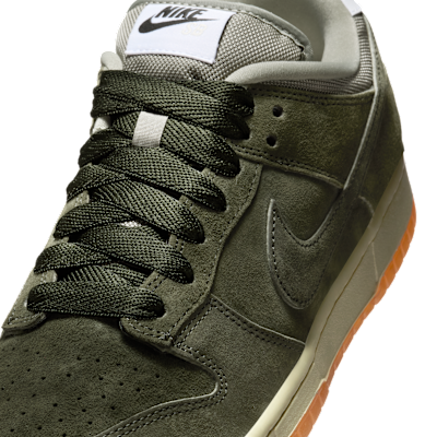 Nike SB Dunk Low Pro B Skate Shoes