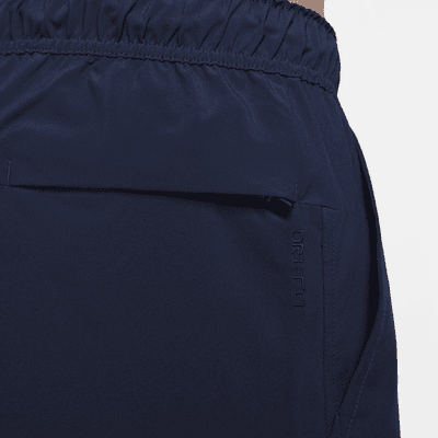 Shorts versátiles sin forro Dri-FIT de 13 cm para hombre Nike Unlimited