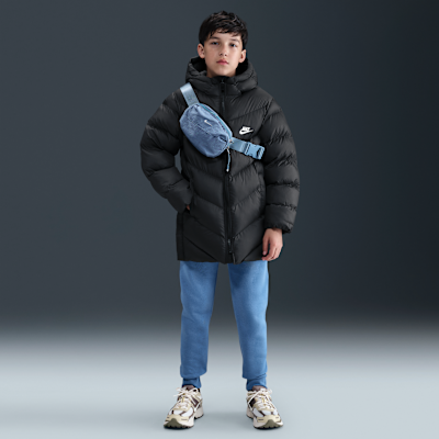 Chamarra acolchada Therma-FIT holgada para niños talla grande Nike Sportswear All Day Play