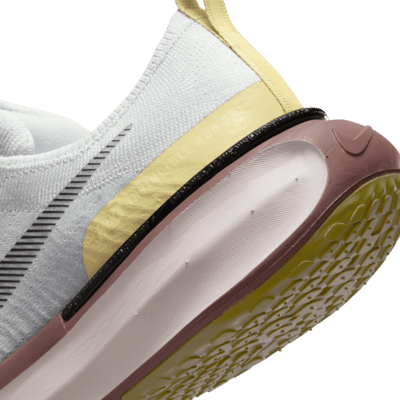 Tenis de correr en carretera para mujer (extraanchos) Nike Invincible 3