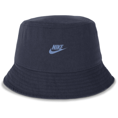 Gorro tipo pescador universitario Nike para hombre North Carolina Tar Heels Legacy Apex