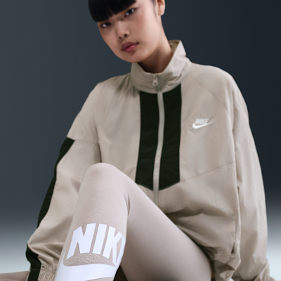 Nike Sportswear Classics Women's High-Waisted Graphic Leggings