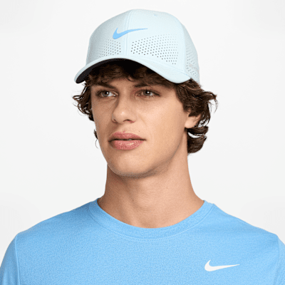 Gorra SwooshFlex estructurada Nike Dri-FIT ADV Rise