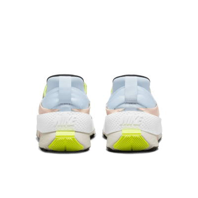 Nike Go FlyEase Easy On/Off Shoes