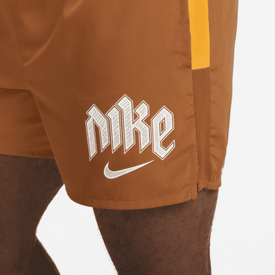 Nike Dri-FIT Run Division Challenger Hardloopshorts met binnenbroek voor heren (13 cm)