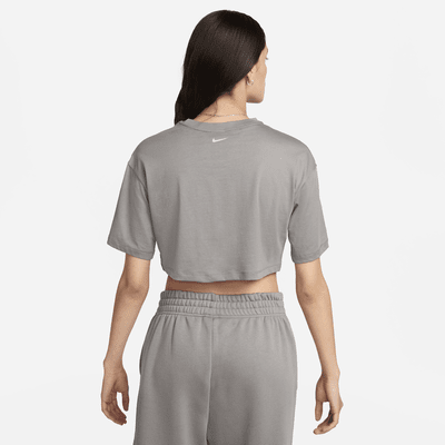 Nike Sportswear Women's Cropped T-Shirt