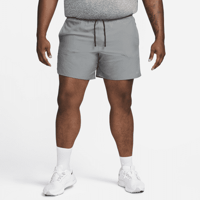 Shorts de correr Dri-FIT de 18 cm con forro de ropa interior para hombre Nike Stride