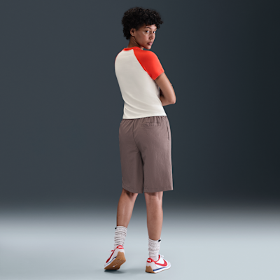 Nike Sportswear Chill Knit aansluitend T-shirt met graphic voor dames